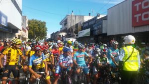 vuelta ciclista - las piedras - primera etapa