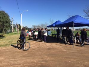 entrega contenedores barrio pueblo nuevo