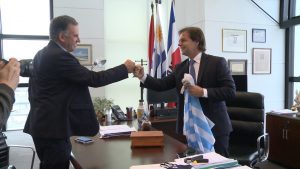 Yamandu Orsi y Luis Lacalle Pou