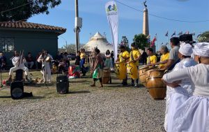 intervencion pueblos originarios en parque artigas