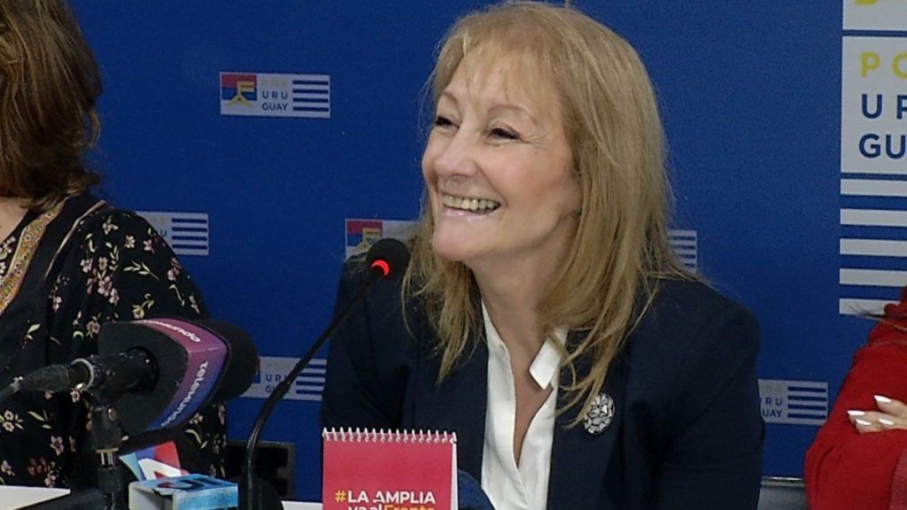 carolina-cosse-fa-conferencia