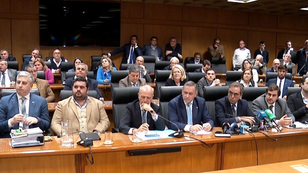 parlamento-blancos-presupuesto