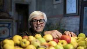 afp__20251114__83hf784__v1__highres__italyagriculturefruitsenvironment-1