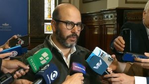 nota-parlamento-2
