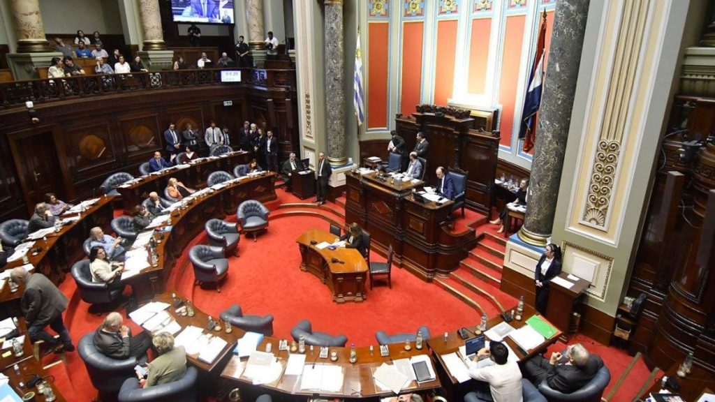 senado-vota-autanasia-focouy