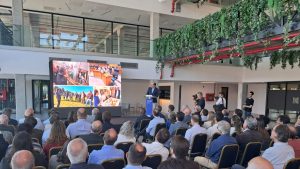 a5a08b12-2571-4338-87b1-c2ae8bf2df76-2-1