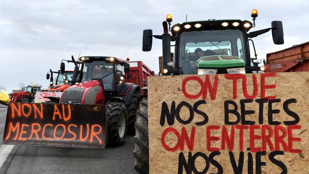 afp__20251219__88n87gc__v1__highres__francepoliticsagricultureprotest