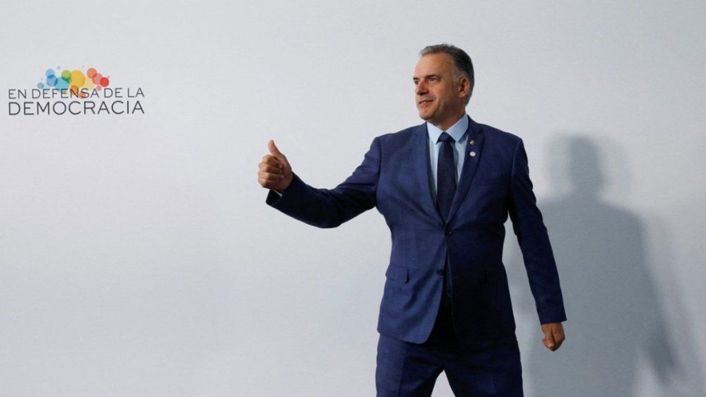 orsi-en-cumbre-democracia-afp-barcelona